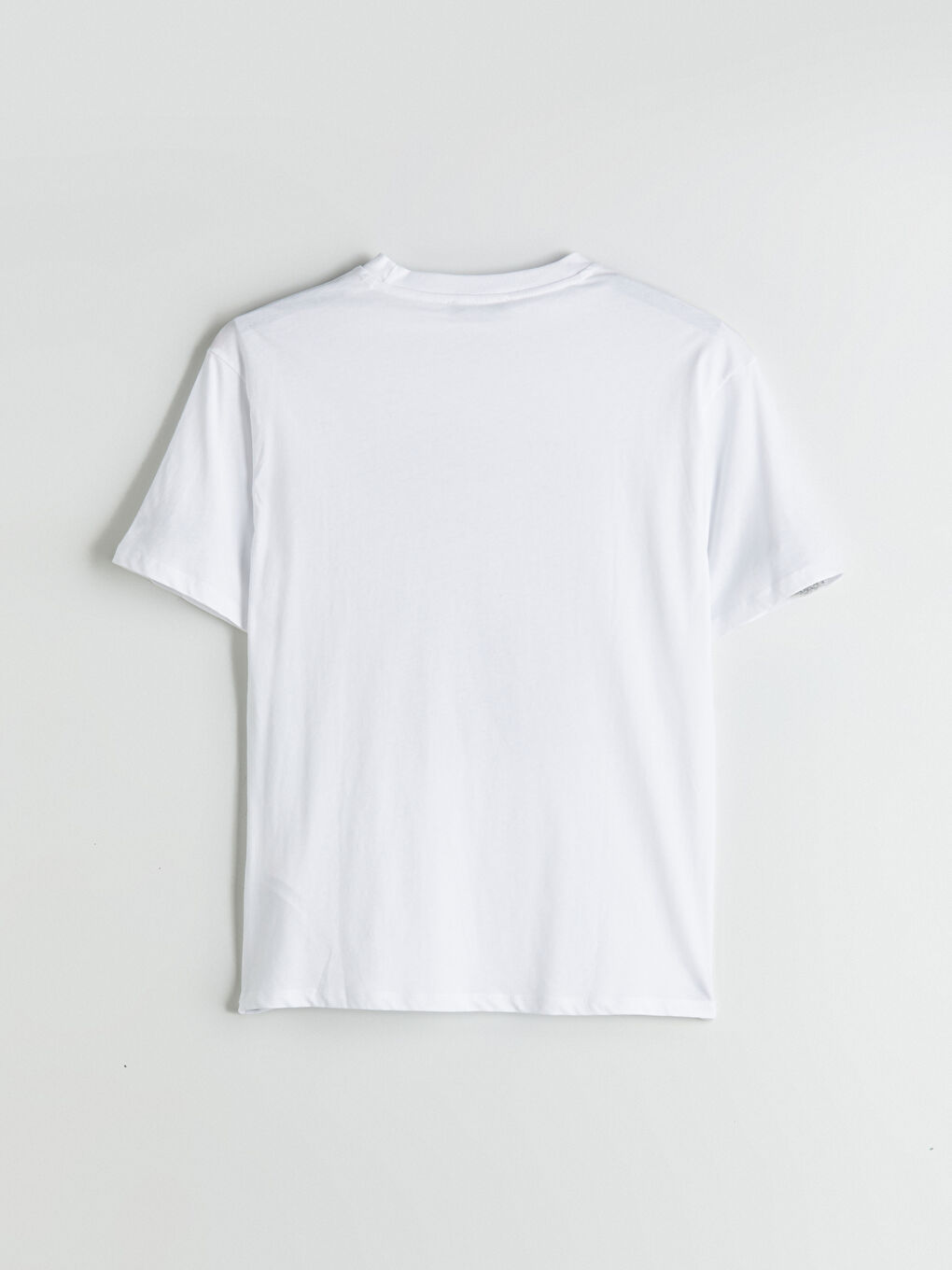 Beyaz Bisiklet Yaka Baskılı Oversize Kadın Tişört-6