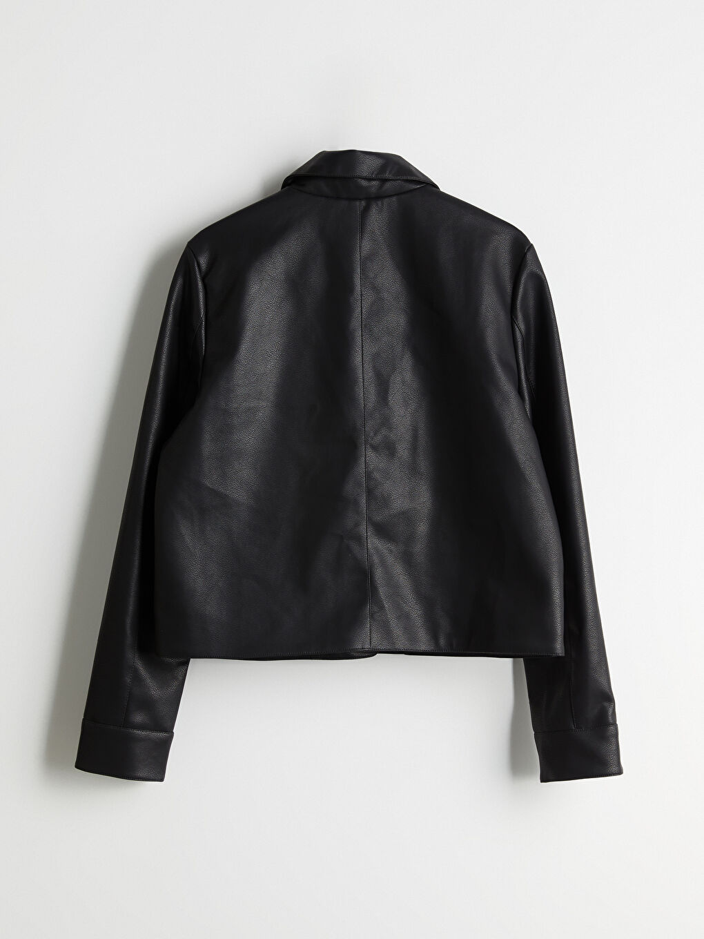 Siyah Gömlek Yaka Kadın Deri Görünümlü Ceket-5