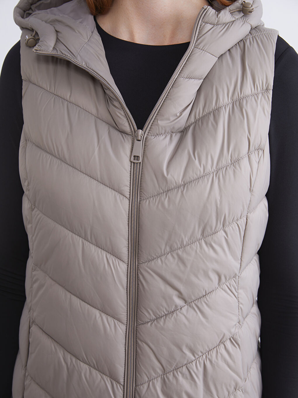 Kahverengi Kapüşonlu Kadın Şişme Yelek-3