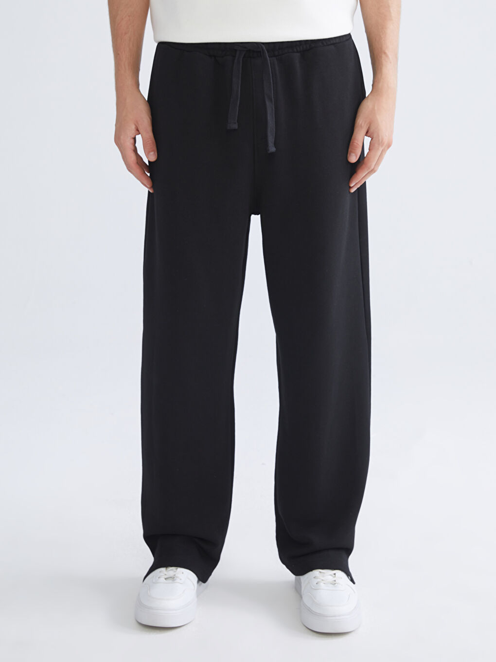 Siyah Standart Kalıp Erkek Eşofman Altı-2