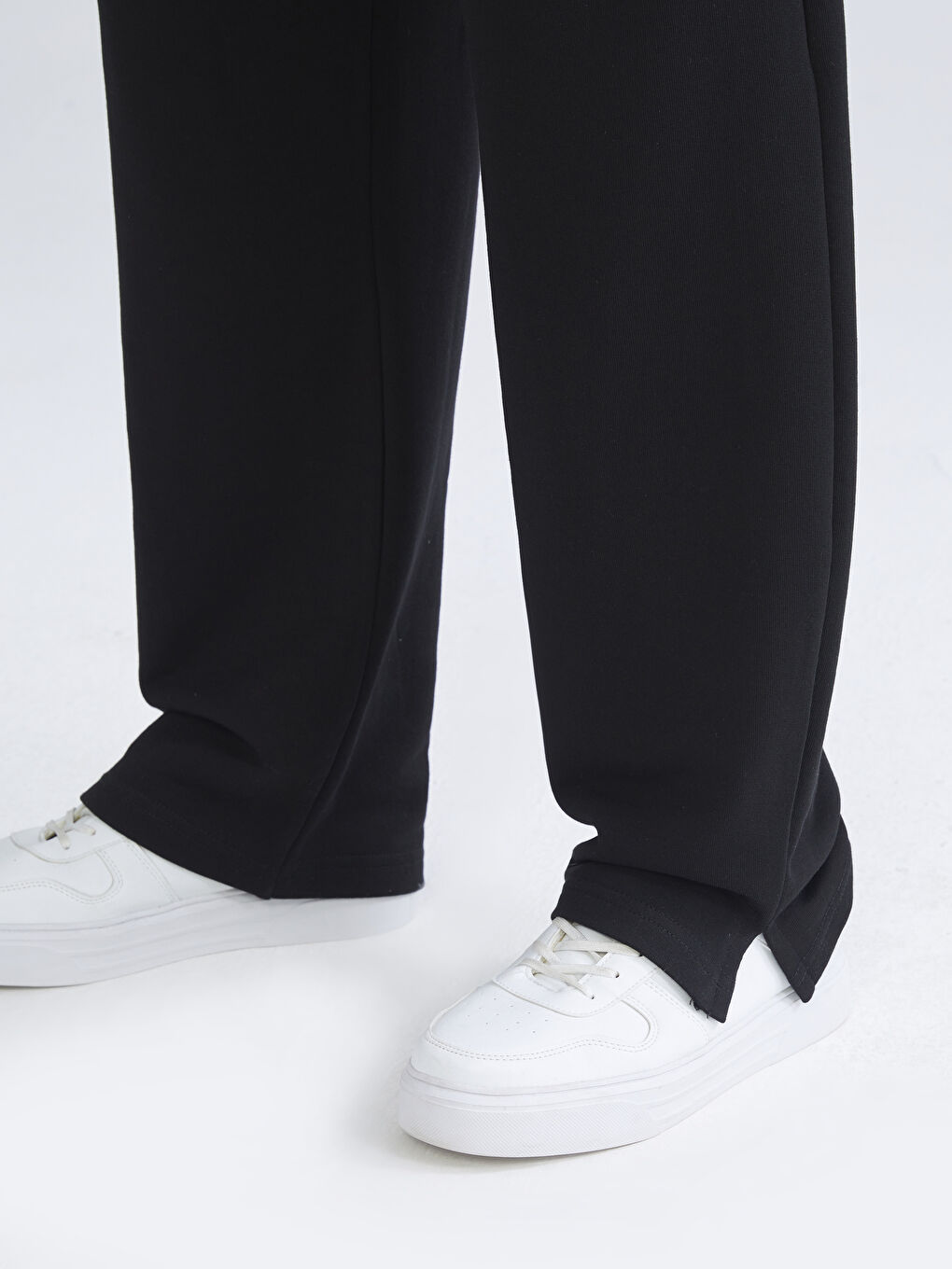 Siyah Standart Kalıp Erkek Eşofman Altı-4