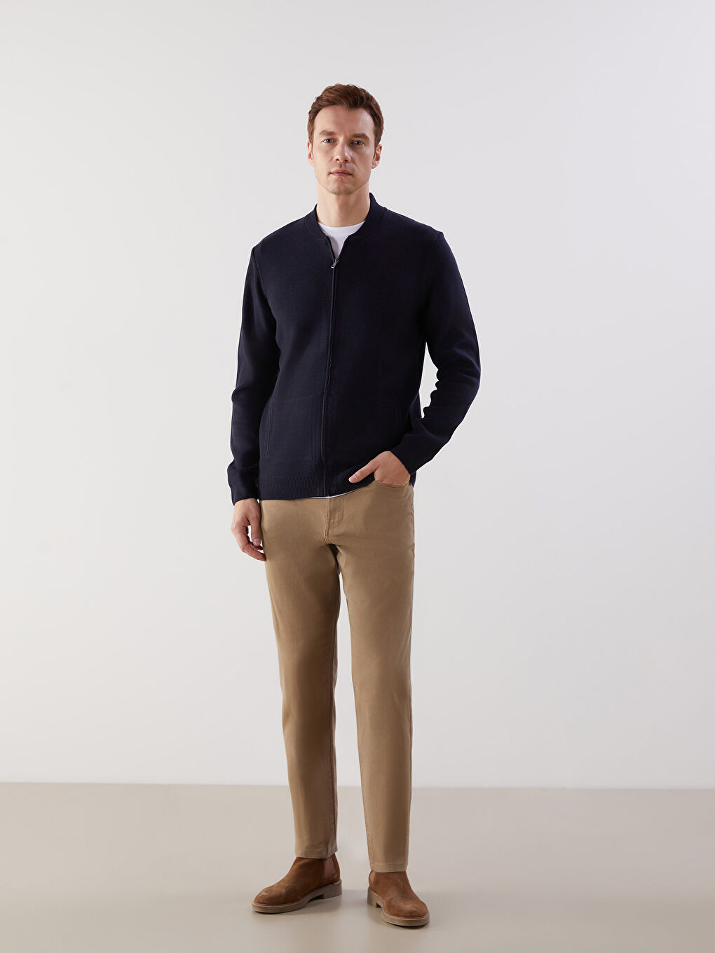 College Collar Plain Men's Knitwear Cardigan-1