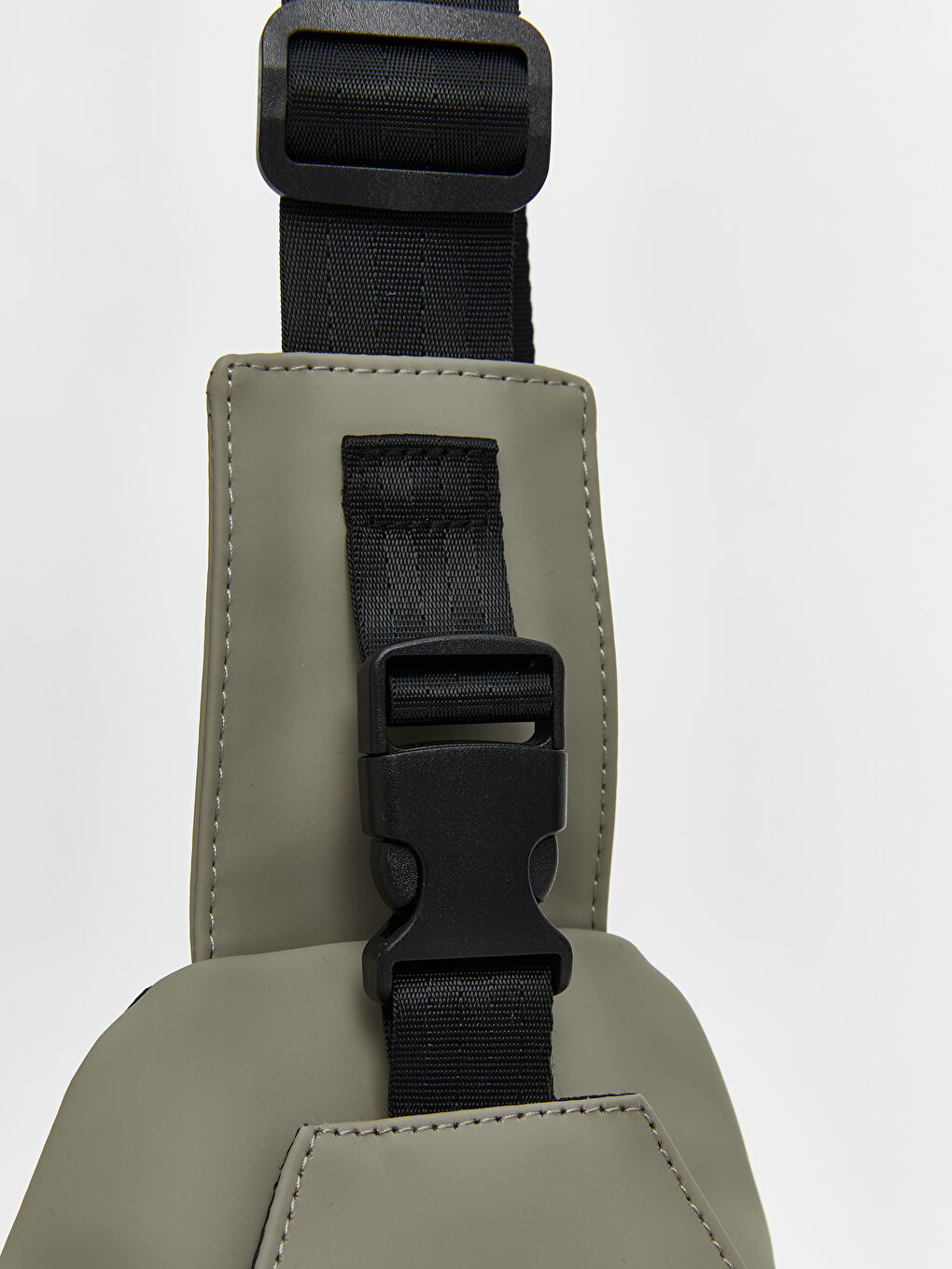 LCW ACCESSORIES Zippered Men's Chest Bag -W53282Z8-YDT