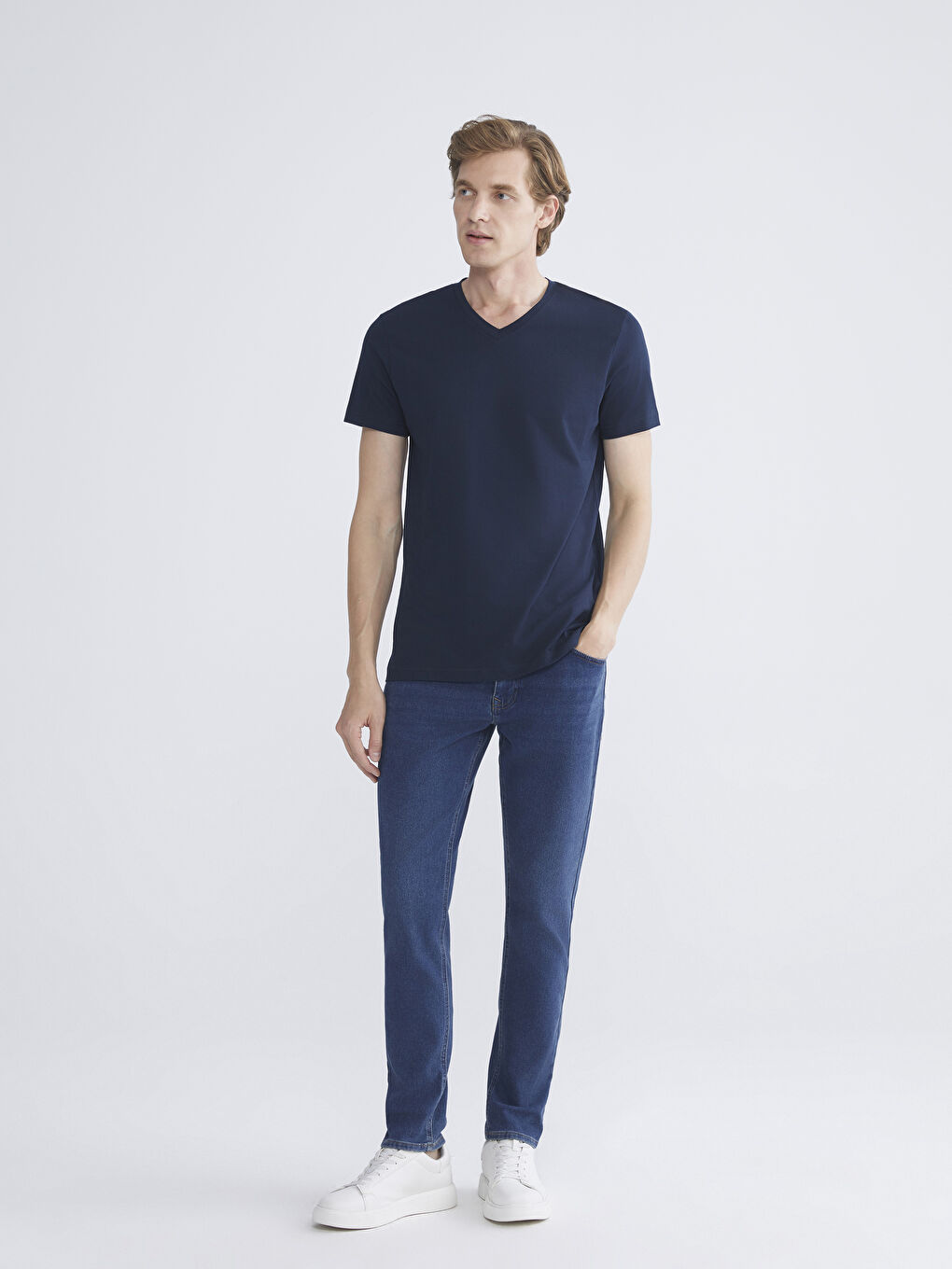 Lacivert V Yaka Penye Erkek Tişört-1