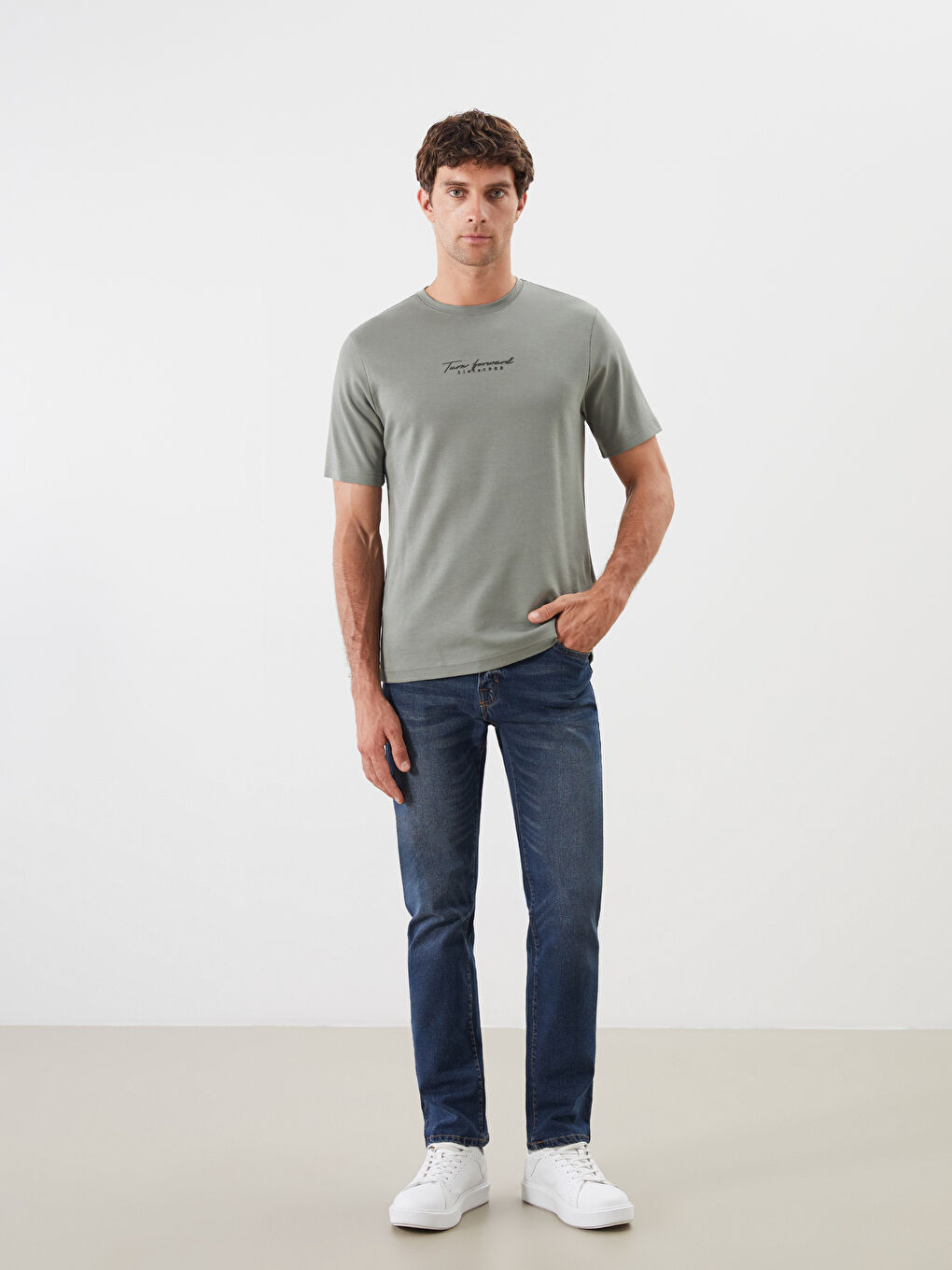 Haki Bisiklet Yaka Baskılı Erkek Tişört-2