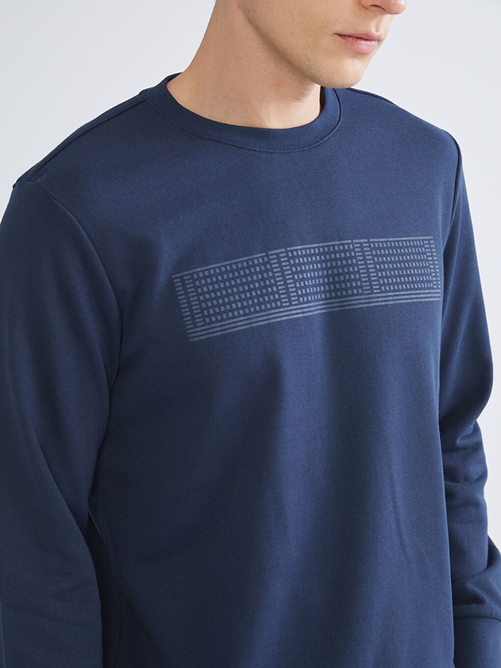 Crew Neck Long Sleeve Printed Men's Sweatshirt-4
