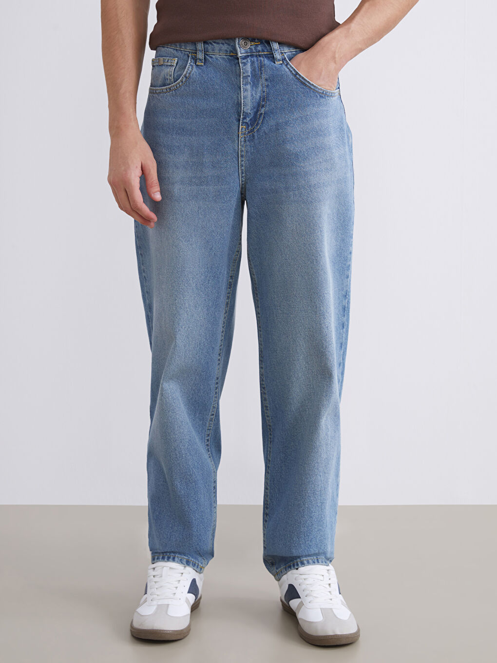 Baggy Fit Men's Jeans-3