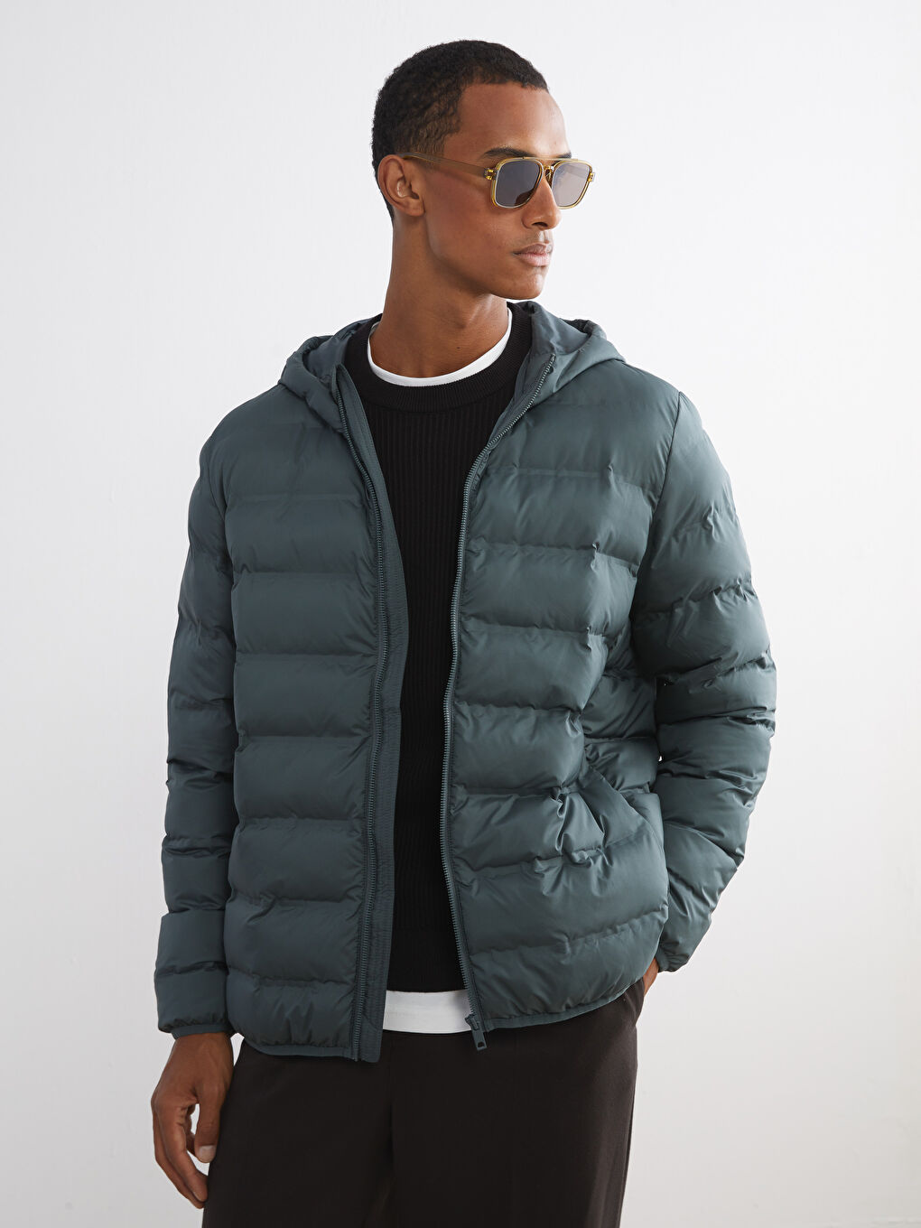 Standard Fit Hooded Men's Puffer Coat