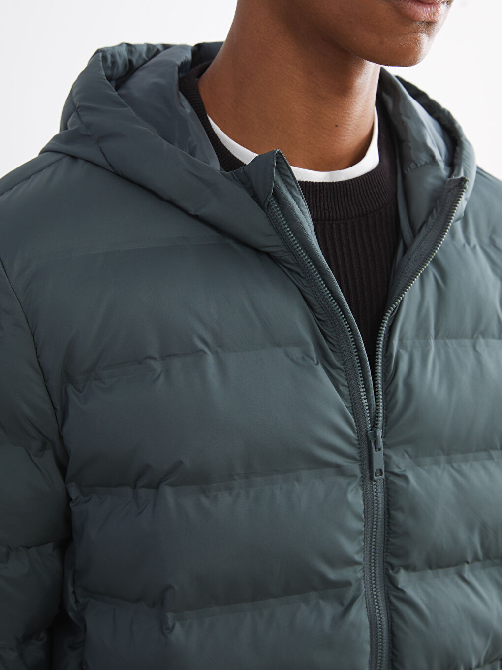 Standard Fit Hooded Men's Puffer Coat-2