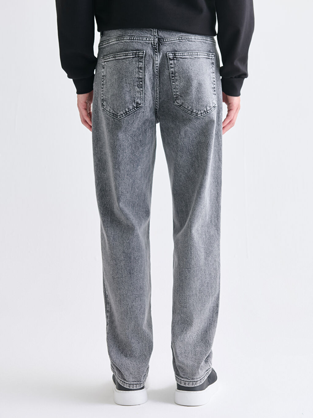 Baggy Fit Men's Jeans-5
