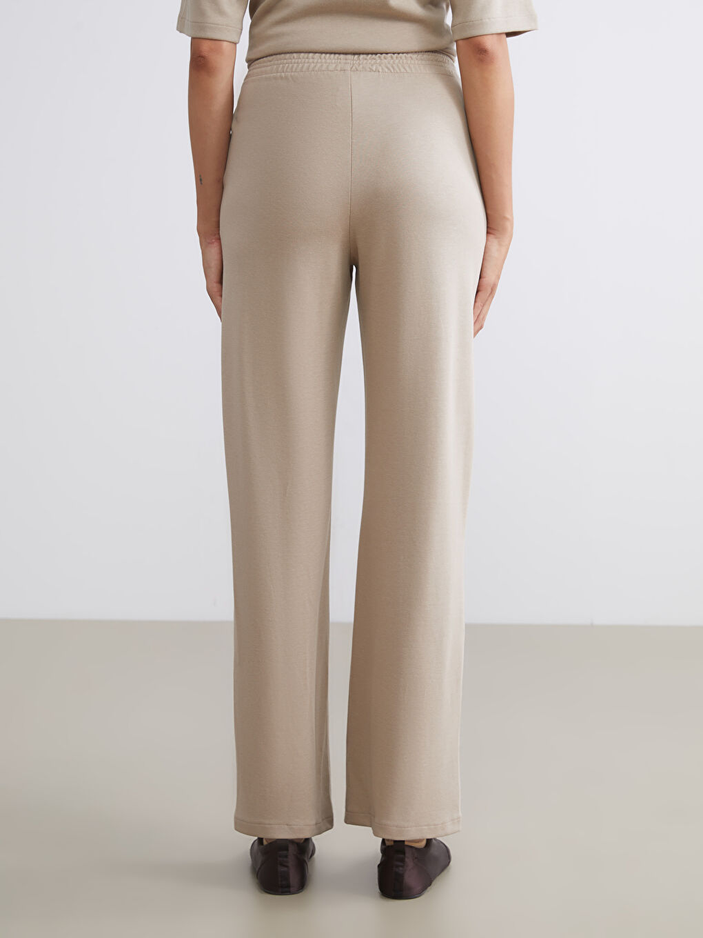 LCW Vision Women's Sweatpants with Elastic Waist -W53376Z8-QZT