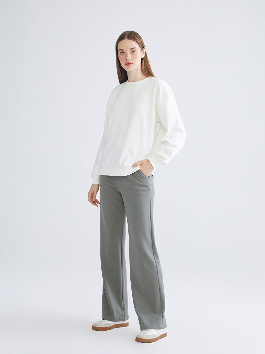 LCW Vision Women's Sweatpants with Elastic Waist -W53377Z8-H3N