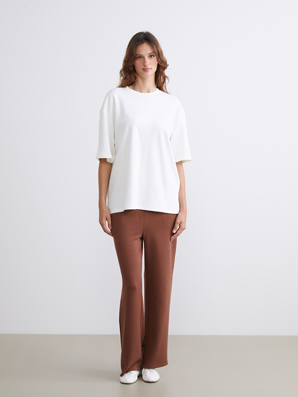 Әйелдерге арналған футболка crew neck-1