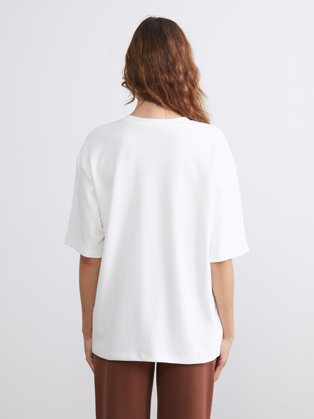 Әйелдерге арналған футболка crew neck-3