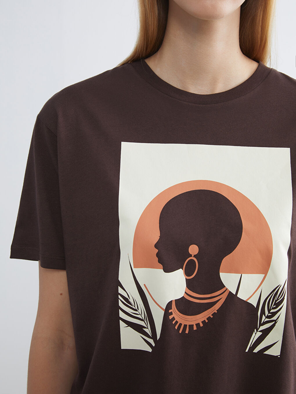 Kahverengi Bisiklet Yaka Baskılı Oversize Kadın Tişört-2