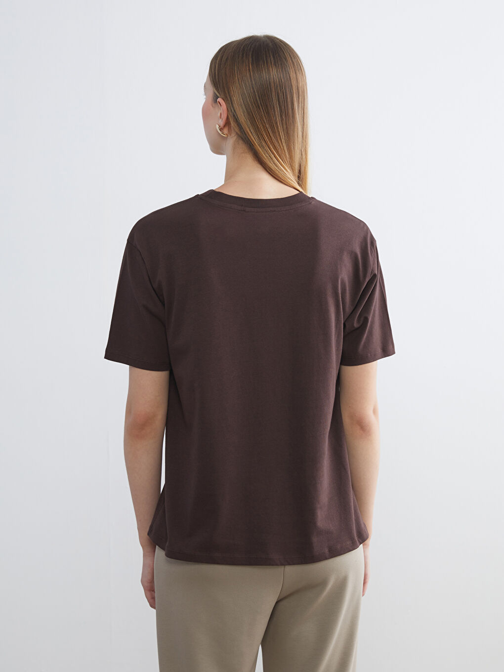 Kahverengi Bisiklet Yaka Baskılı Oversize Kadın Tişört-3