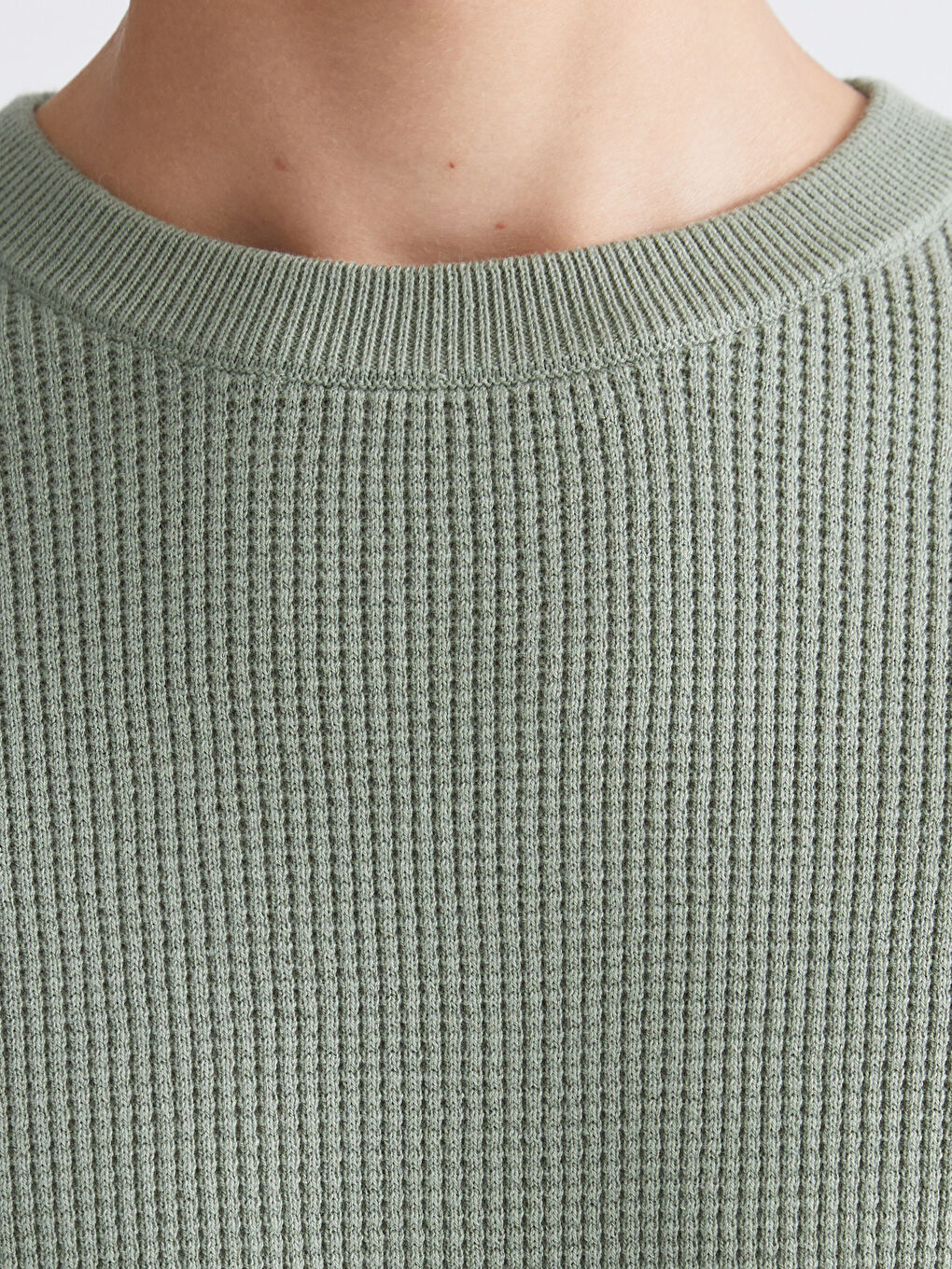 Crew Neck Men's Sweater-2