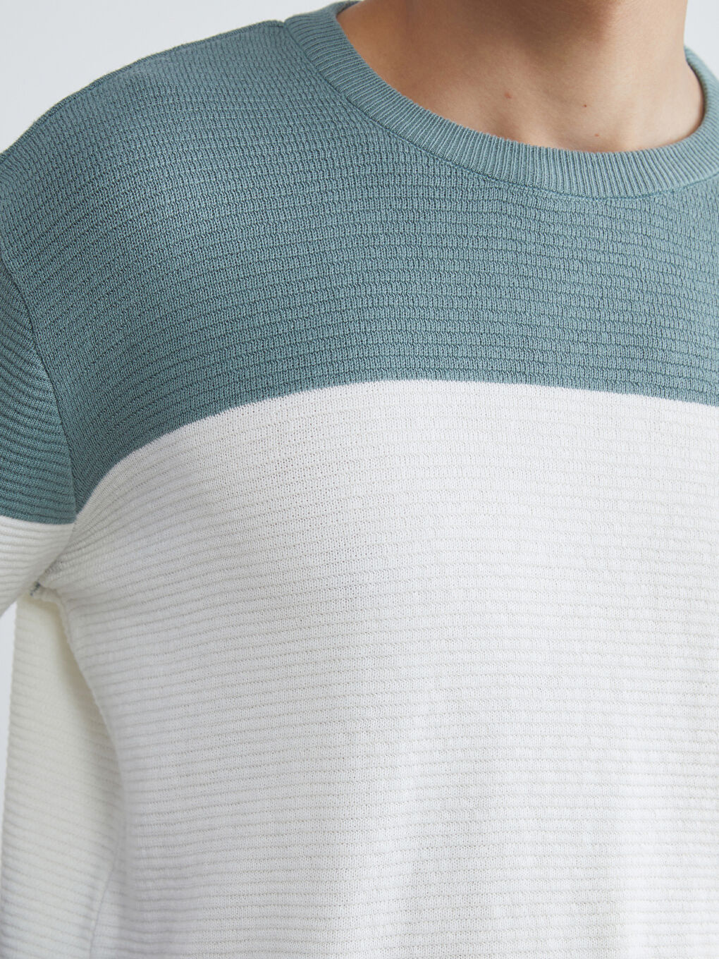 Crew Neck Color Block Men's Knitwear Sweater-2