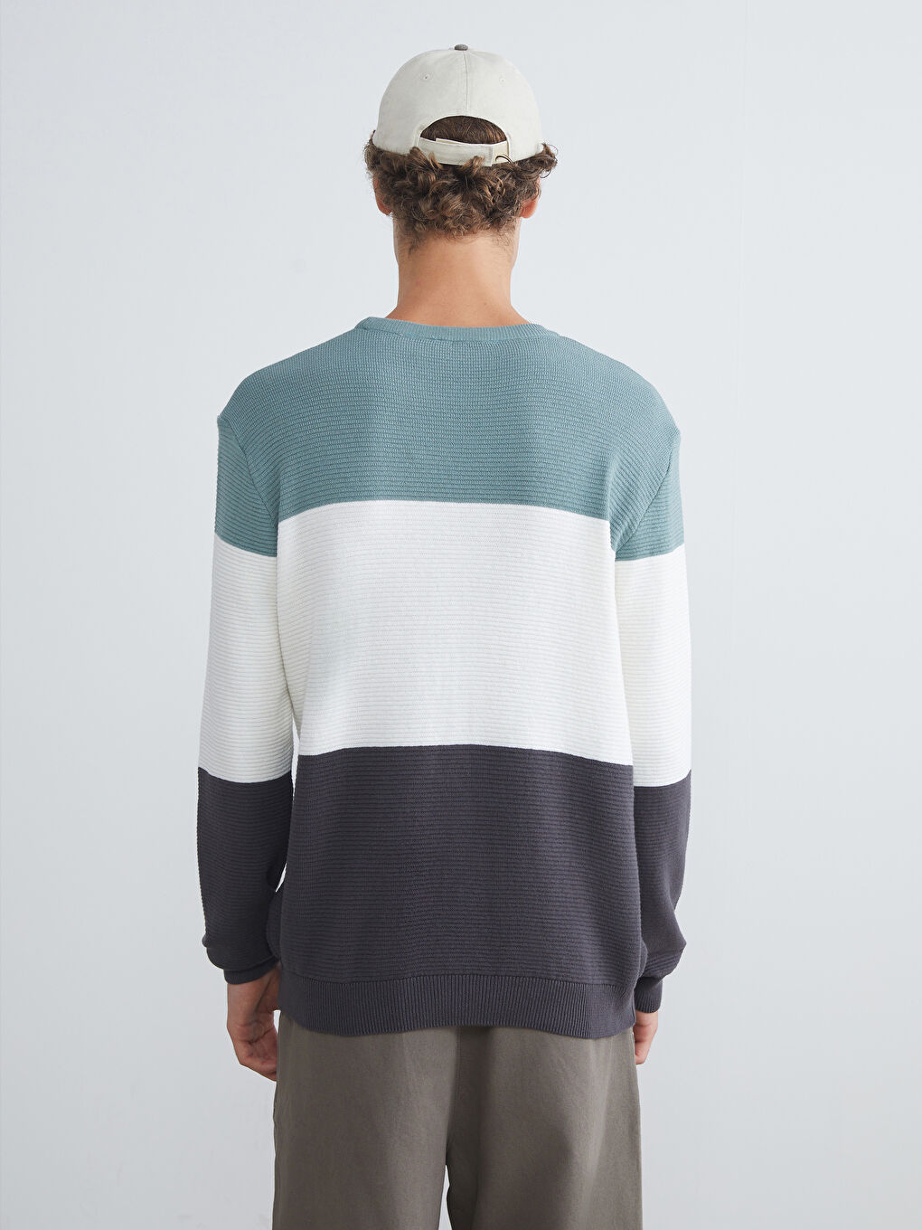 Crew Neck Color Block Men's Knitwear Sweater-3