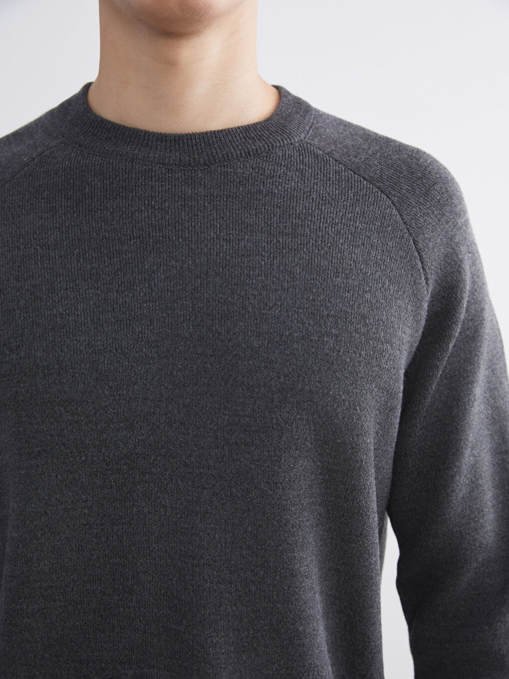 Crew Neck Long Sleeve Men's Tricot Sweater-2