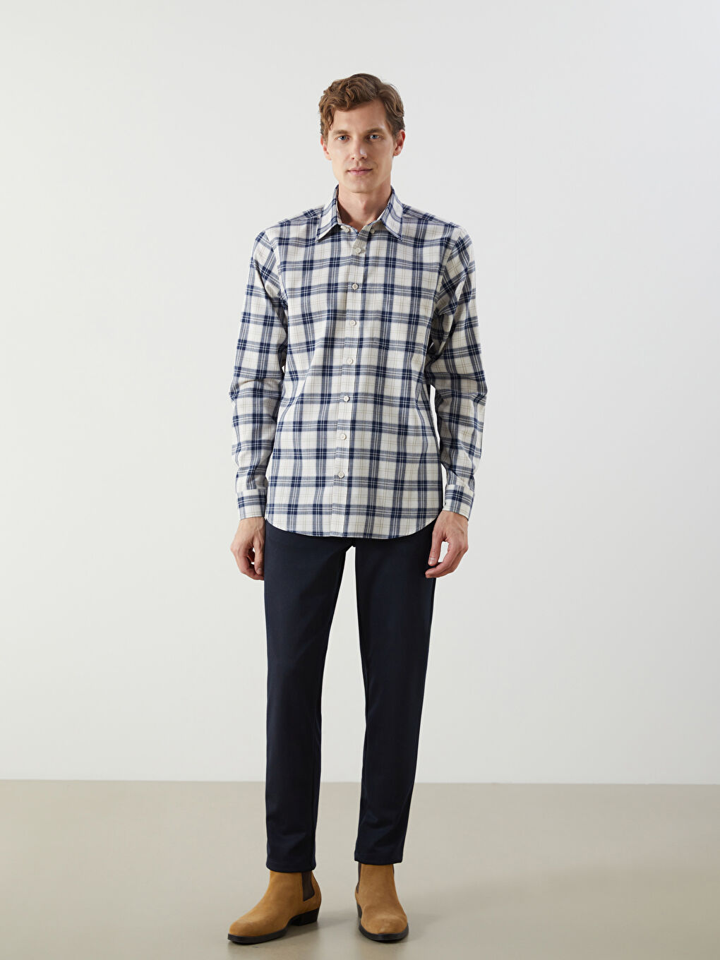 LCWAIKIKI Classic Regular Fit Long Sleeve Plaid Men's Shirt -W53408Z8-LKQ