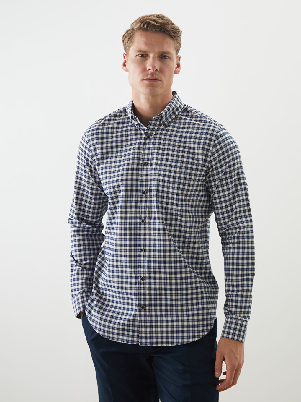LCWAIKIKI Classic Regular Fit Long Sleeve Plaid Oxford Men's Shirt -W53415Z8-LN6
