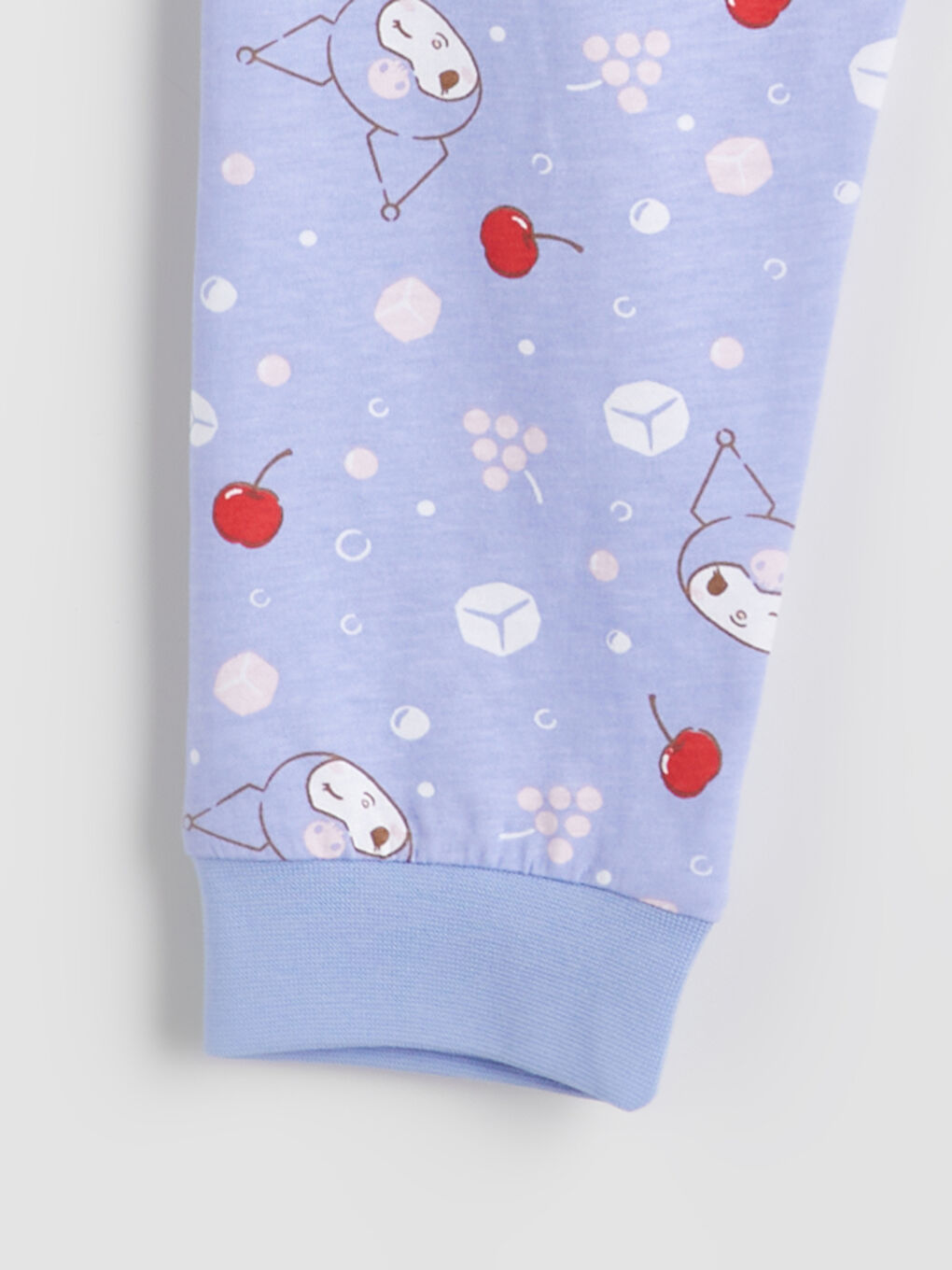 LCW Kids Crew Neck Kuromi Printed Girls' Pyjamas Set -W53423Z1-FXK