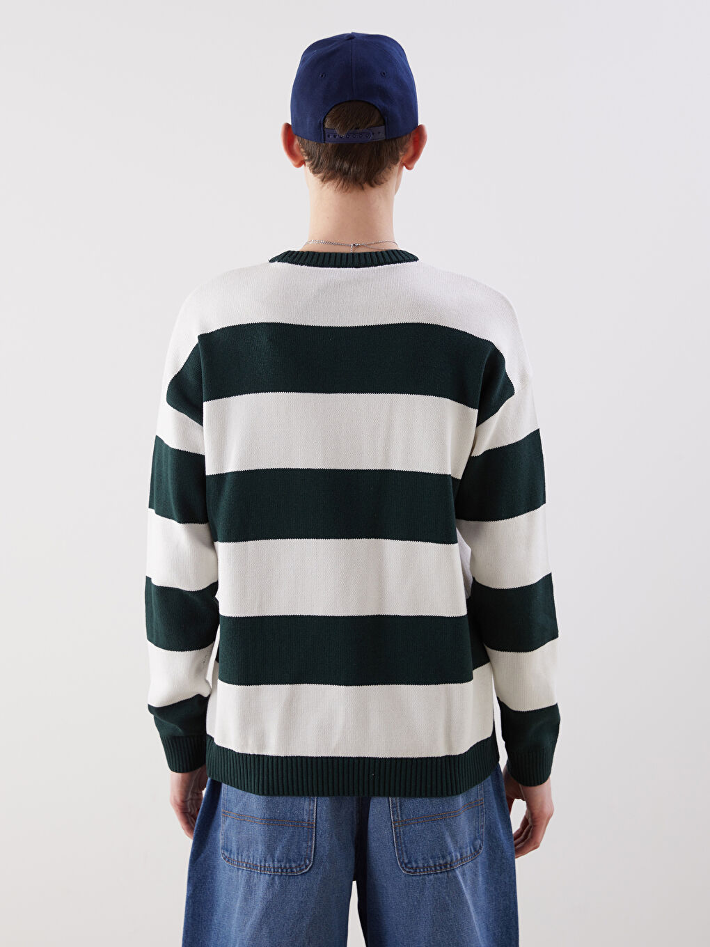 Crew Neck Striped Men's Sweater-3