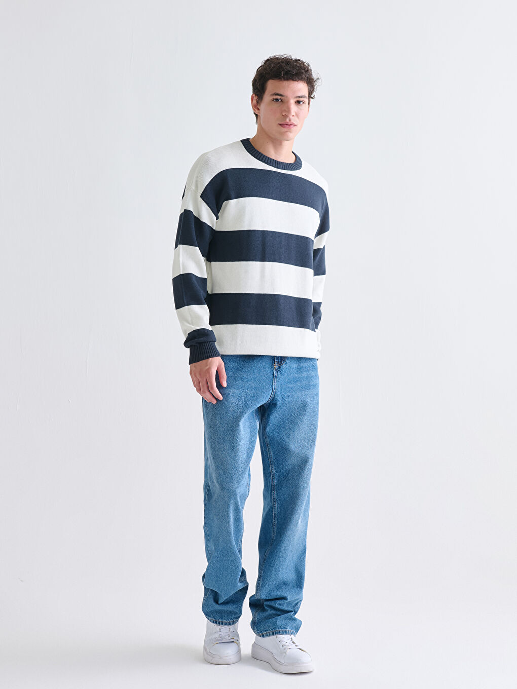 Crew Neck Men's Sweater-1
