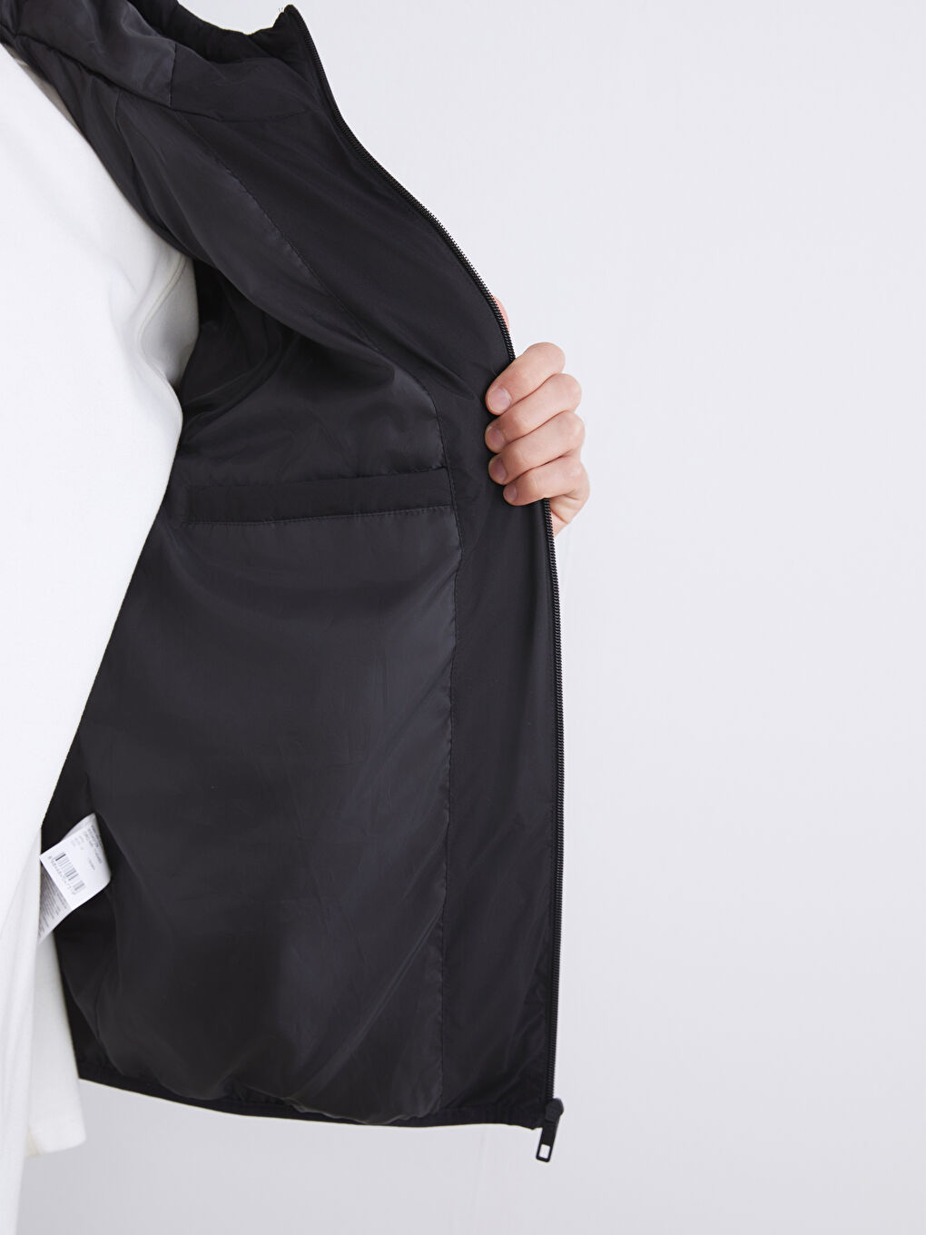 Siyah Slim Fit Kapüşonlu Erkek Şişme Mont-3