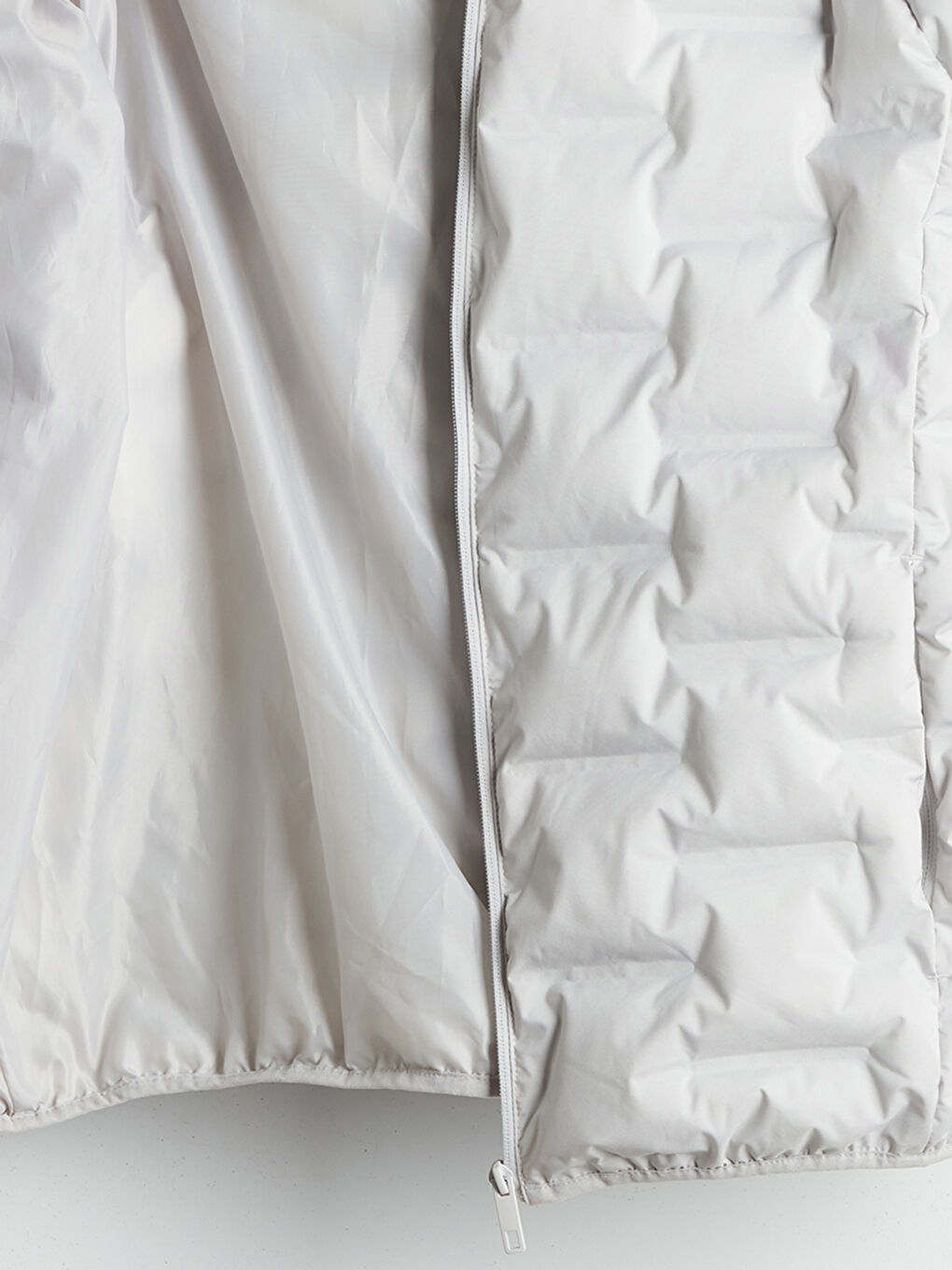 Gri Slim Fit Kapüşonlu Erkek Şişme Mont-7