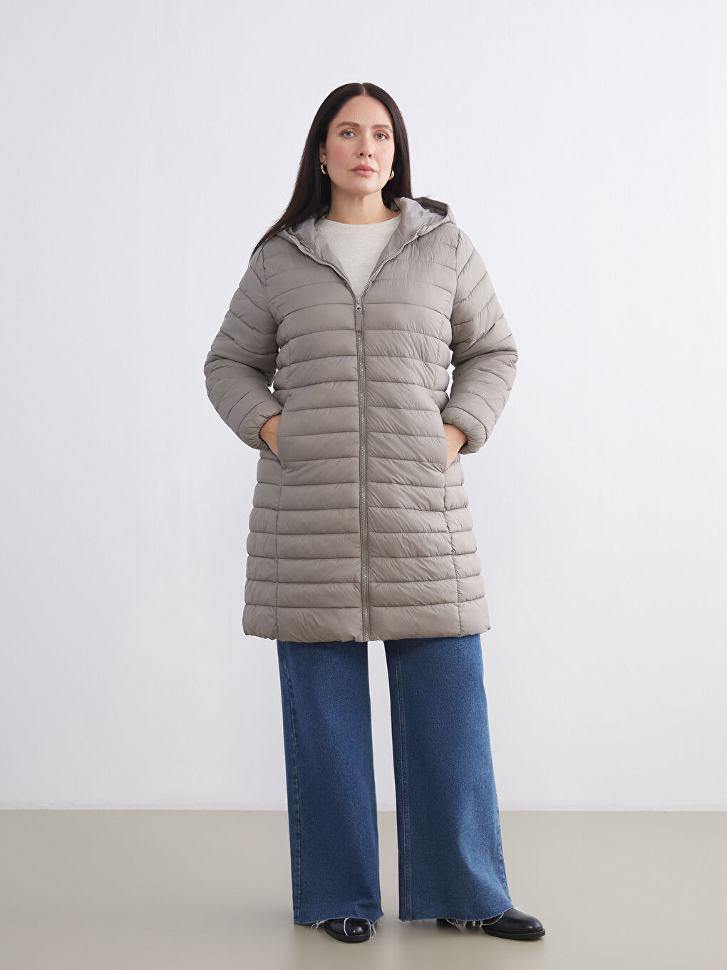 Kahverengi Kapüşonlu Kadın Şişme Mont-5