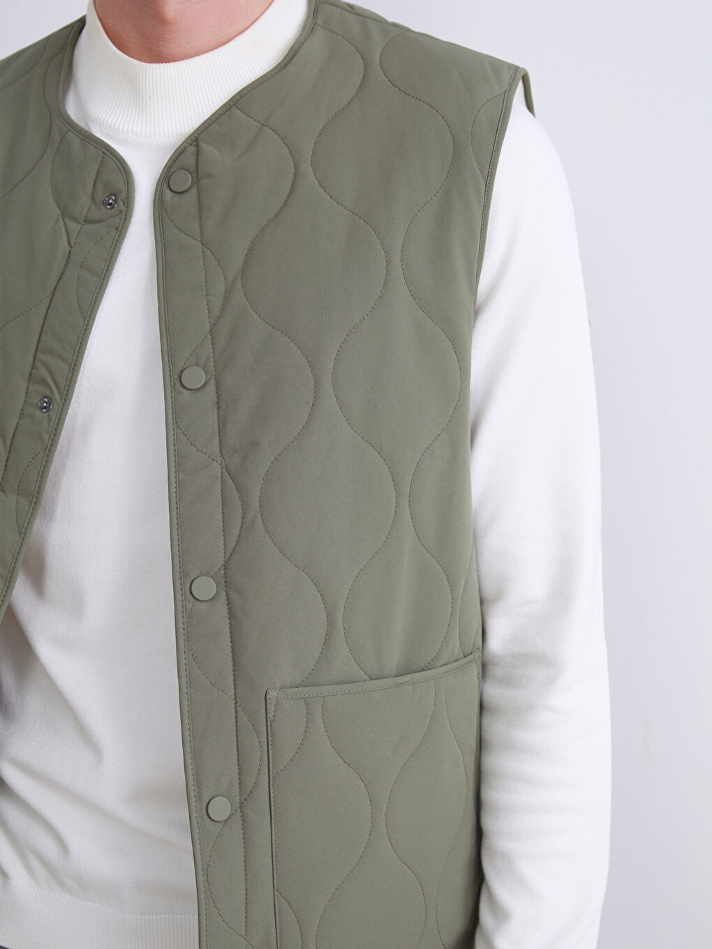 Standard Fit V Neck Men's Quilted Vest-3