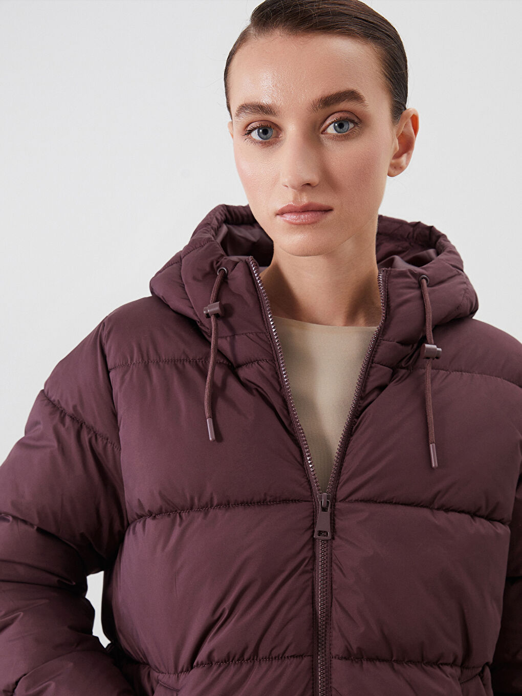 Mürdüm Kapüşonlu Kadın Şişme Mont-3