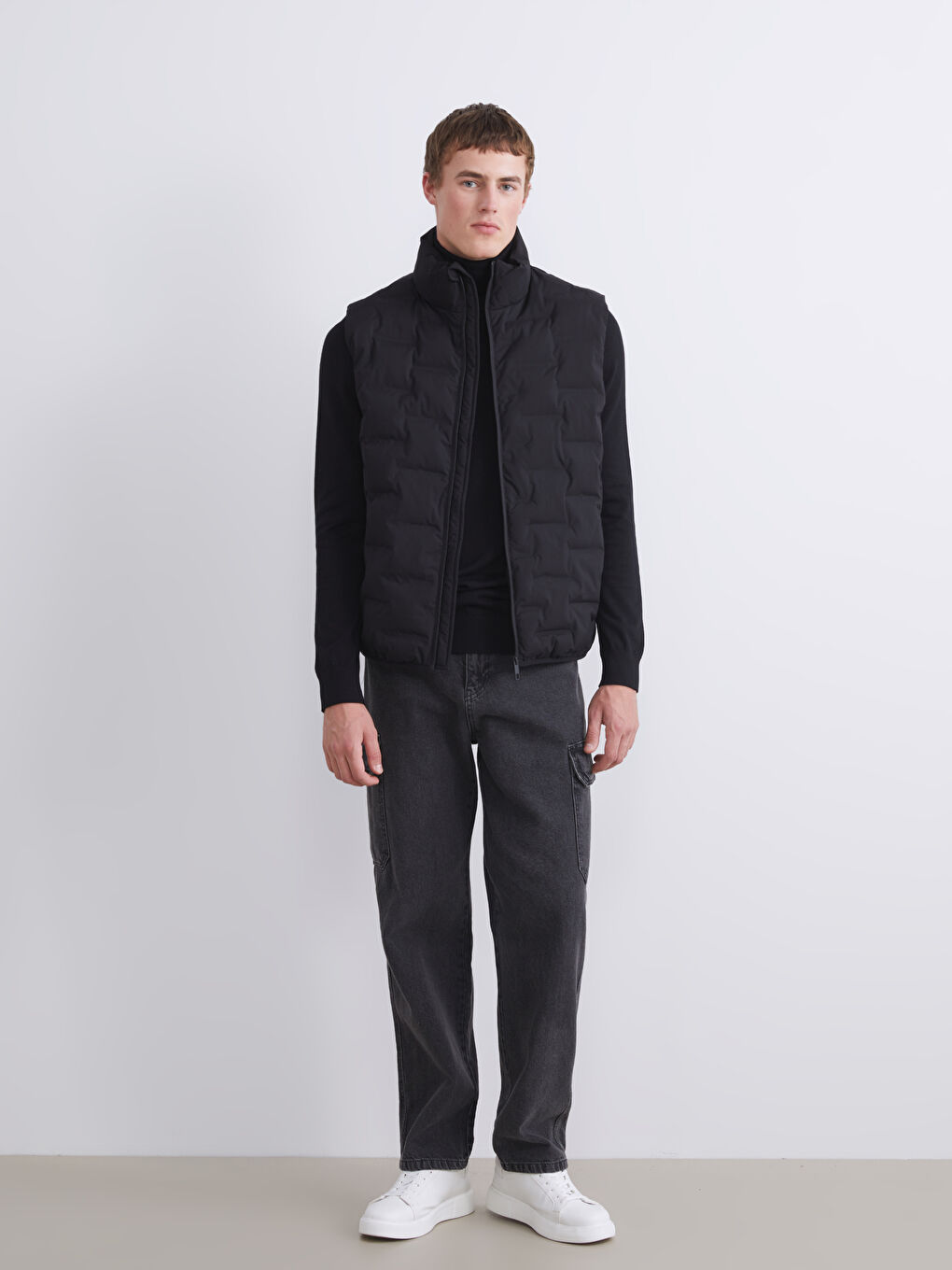 Siyah Standart Kalıp Dik Yaka Erkek Şişme Yelek-1