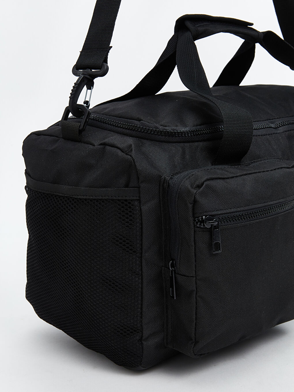 Multi-Compartment Men's Gym Bag-4