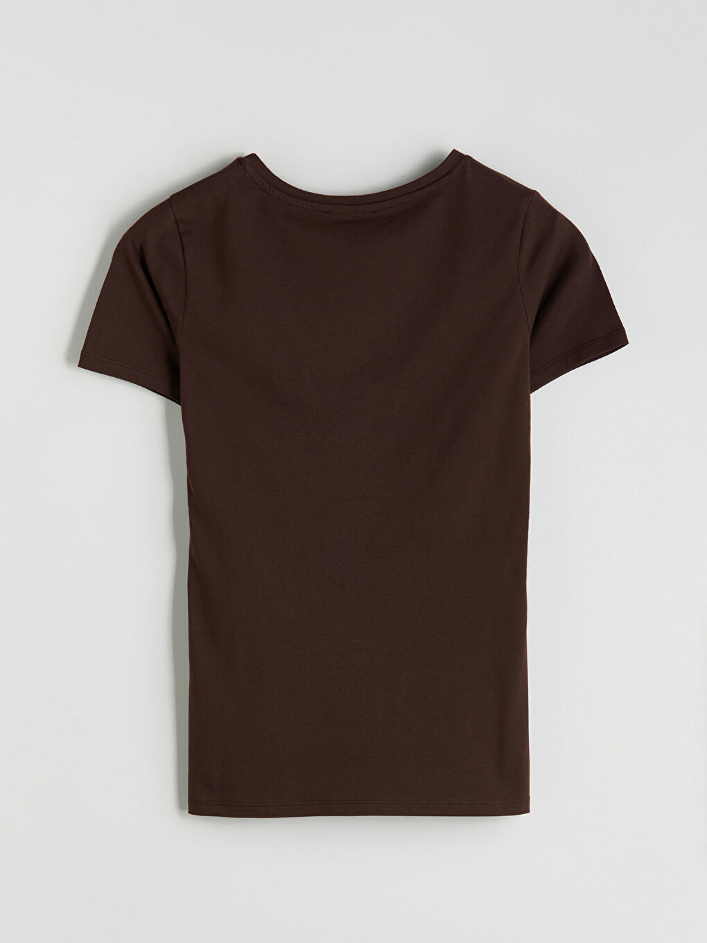 Kahverengi V Yaka Kadın Tişört-5