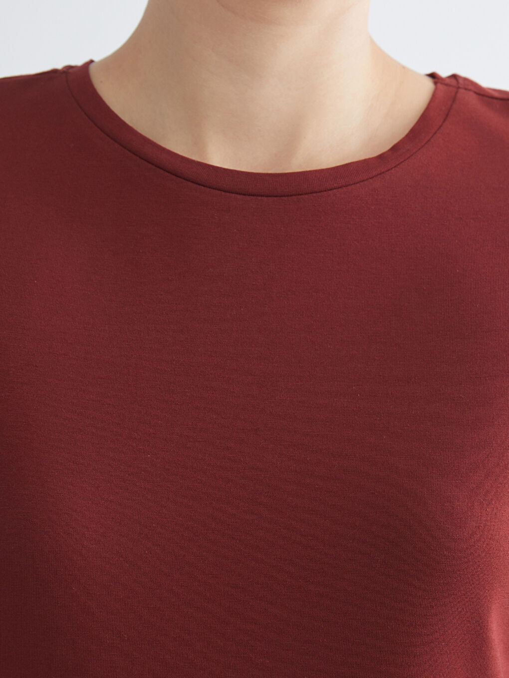 Bordo Bisiklet Yaka Kadın Tişört-2