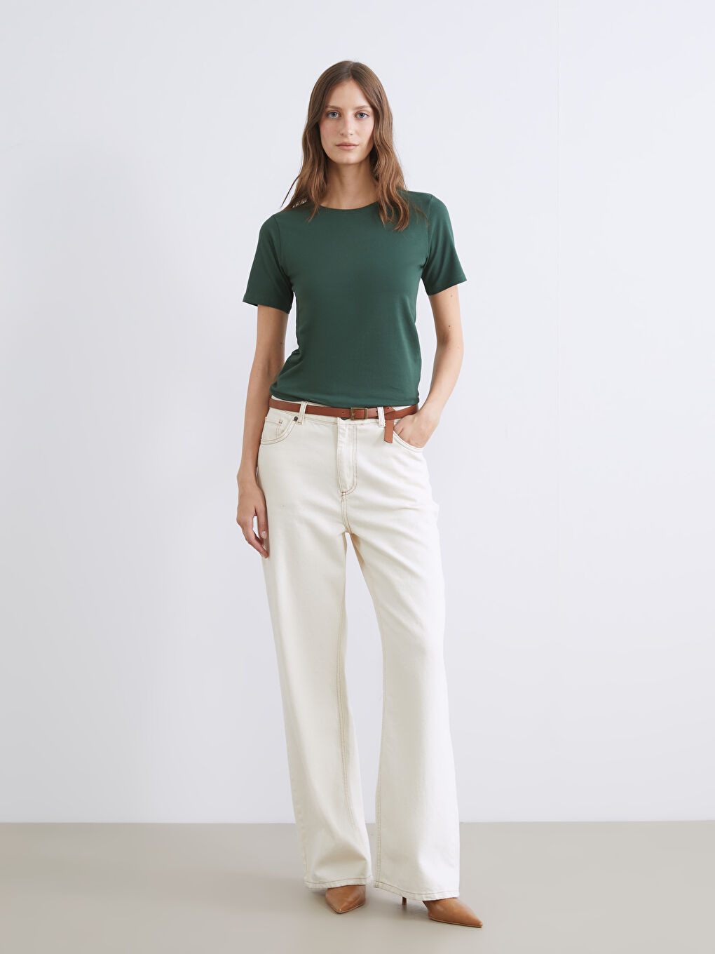 Yeşil Bisiklet Yaka Kadın Tişört-1