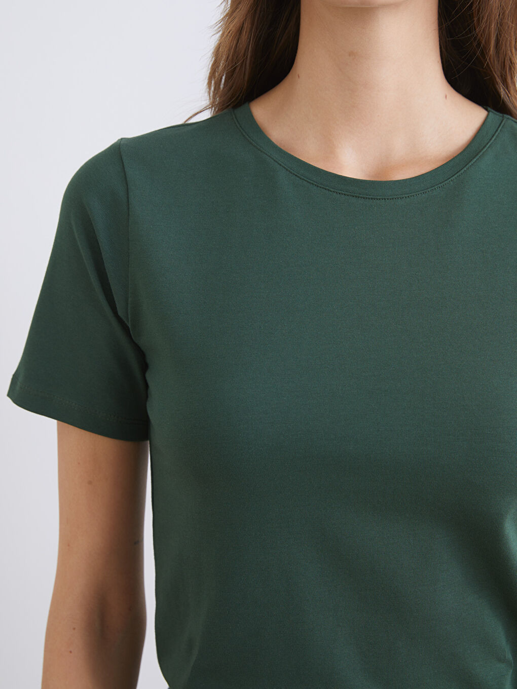 Yeşil Bisiklet Yaka Kadın Tişört-2