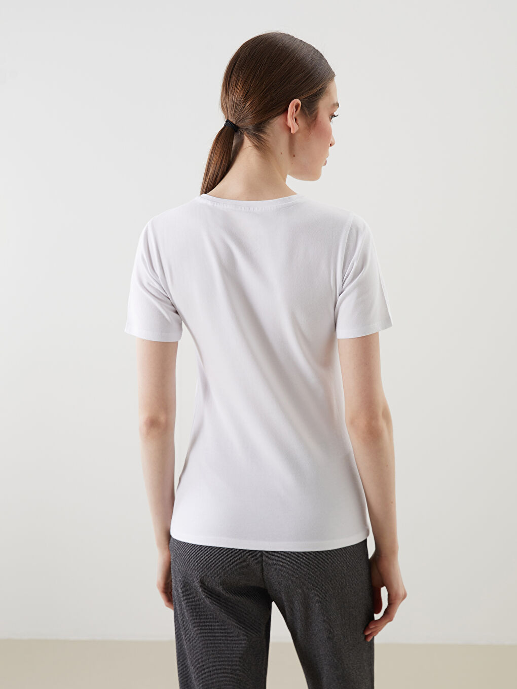 LCWAIKIKI Classic Woman WHITE T-Shirt -W53664Z8-Q6K