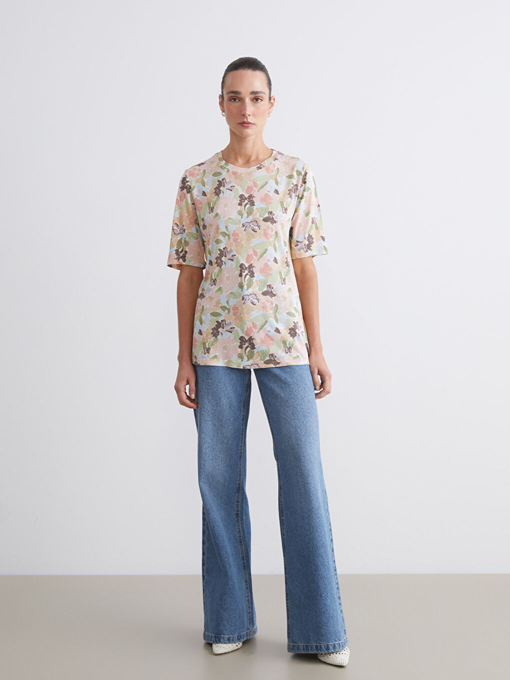 LCWAIKIKI Classic Crew Neck Floral Women's T-Shirt -W53681Z8-F9C