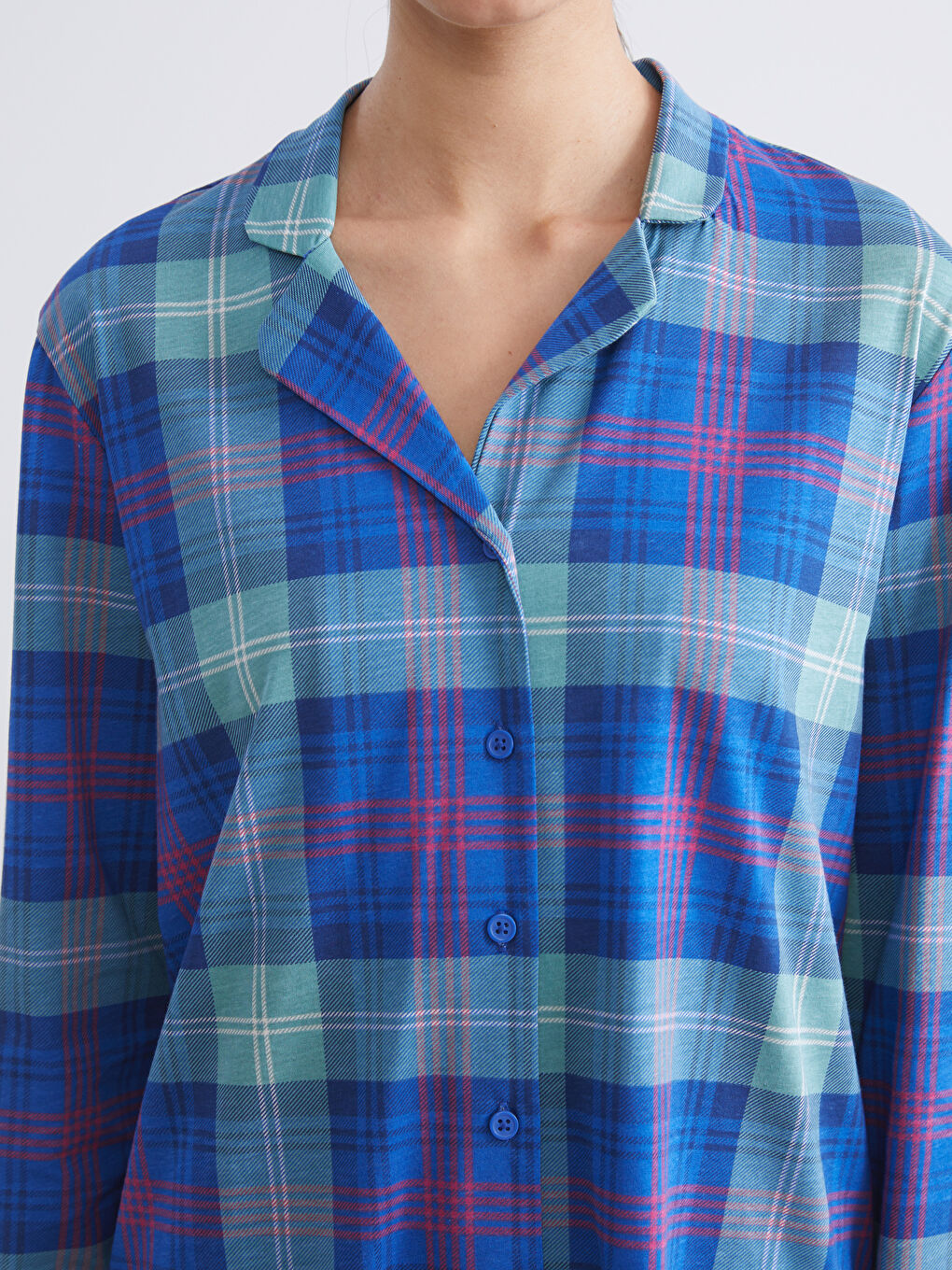 Pyjama-Set für Damen mit Kragenhals und Karomuster-2