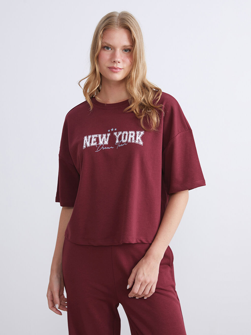Bordo Bisiklet Yaka New York Baskılı Kadın Pijama Takımı-1
