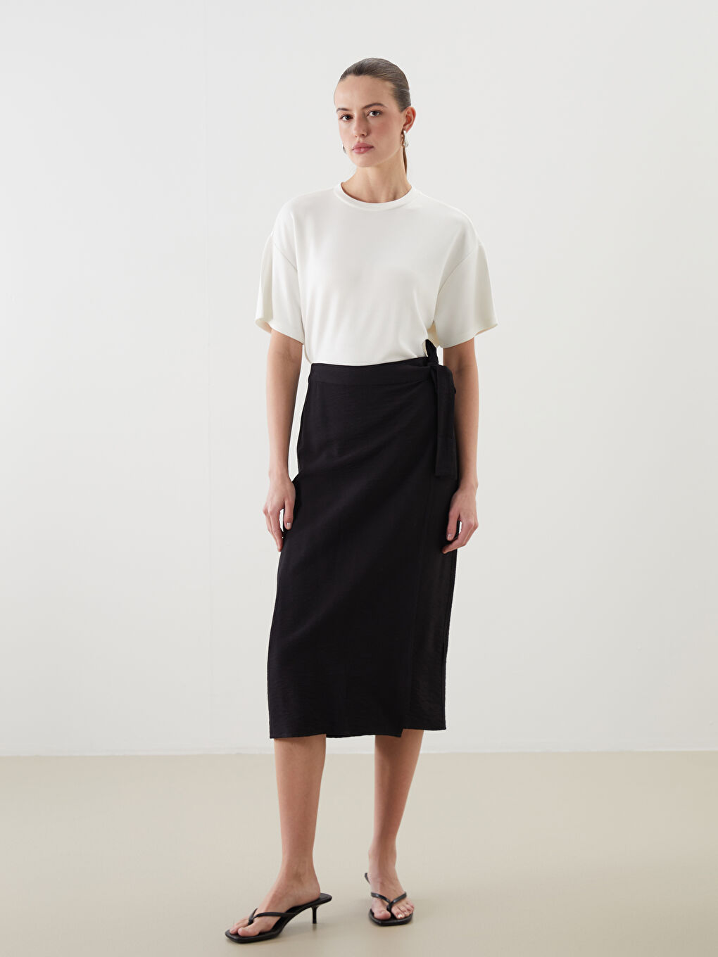 LCWAIKIKI Classic Woman BLACK Skirt -W53726Z8-CVL