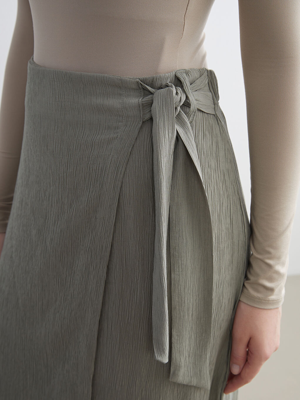 LCWAIKIKI Classic Woman KHAKI Skirt -W53735Z8-Z6Y