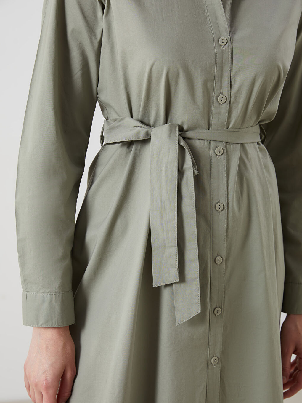 LCWAIKIKI Classic Waistband Poplin Shirt Dress -W53737Z8-CRR
