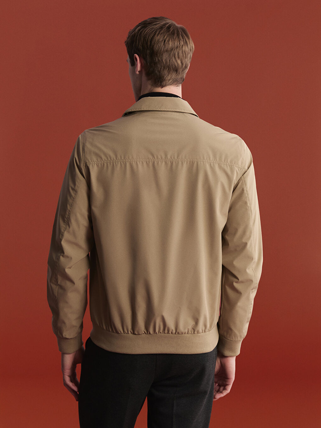 Bej Standart Kalıp Gömlek Yaka Erkek Mont-4