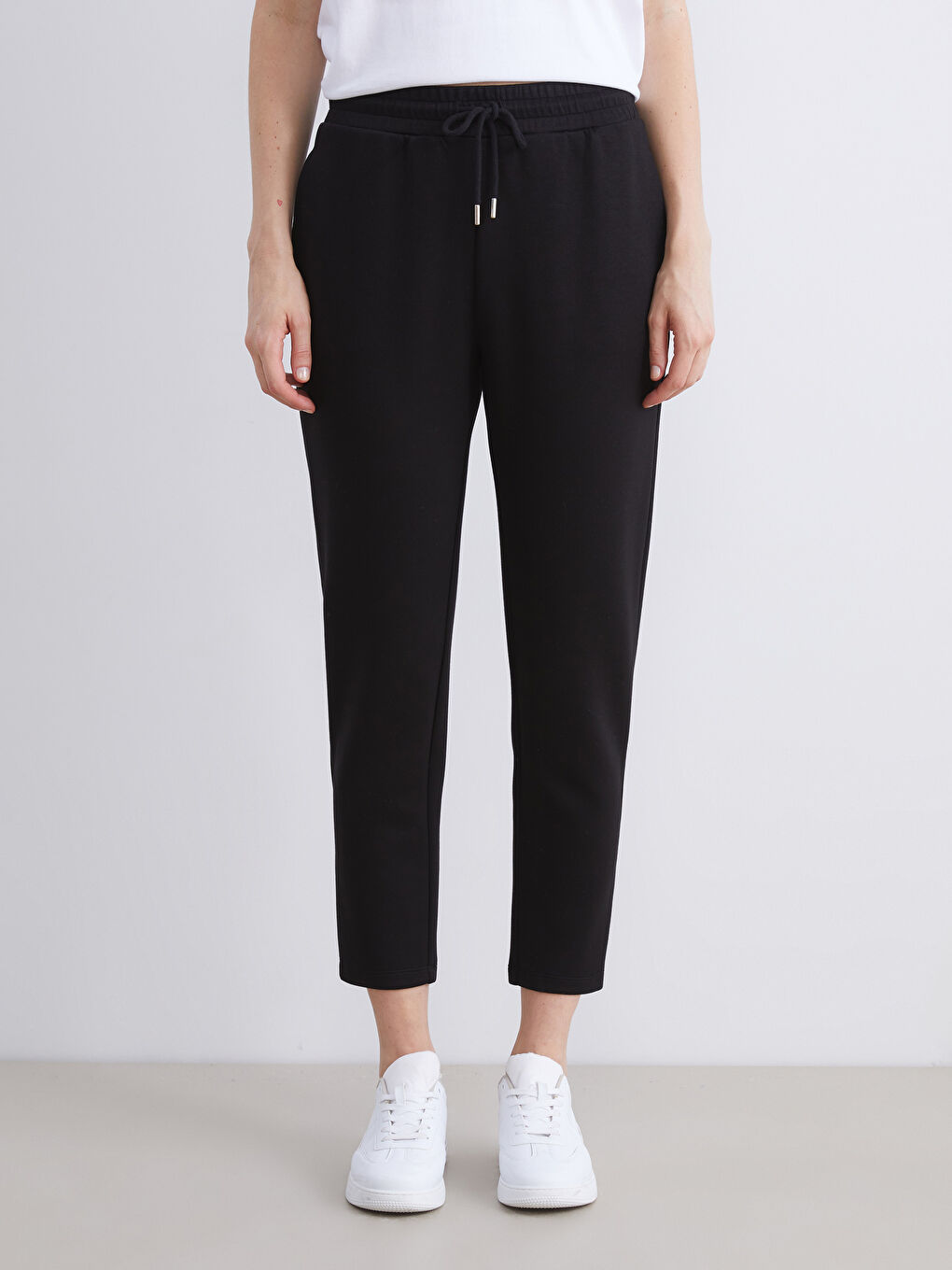 LCW Vision Women's Sweatpants with Elastic Waist -W53768Z8-CVL