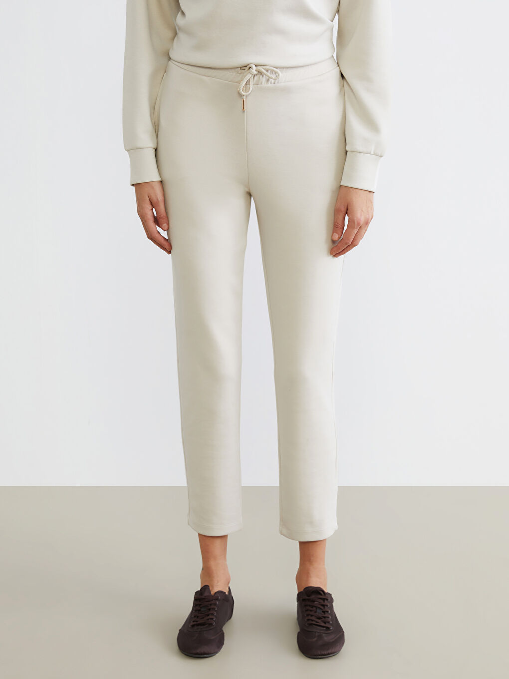 Women's Sweatpants with Elastic Waist-2